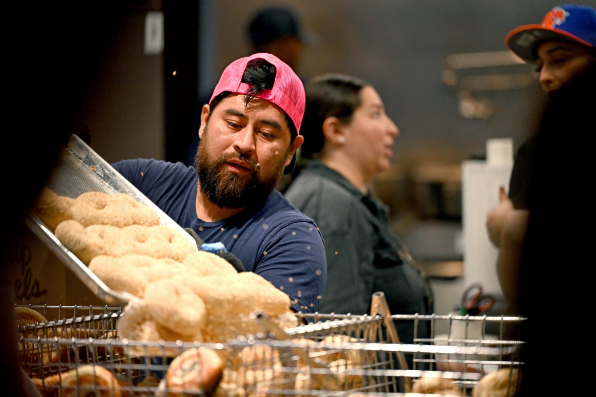Why you should choose sourdough bagels over regular bagels