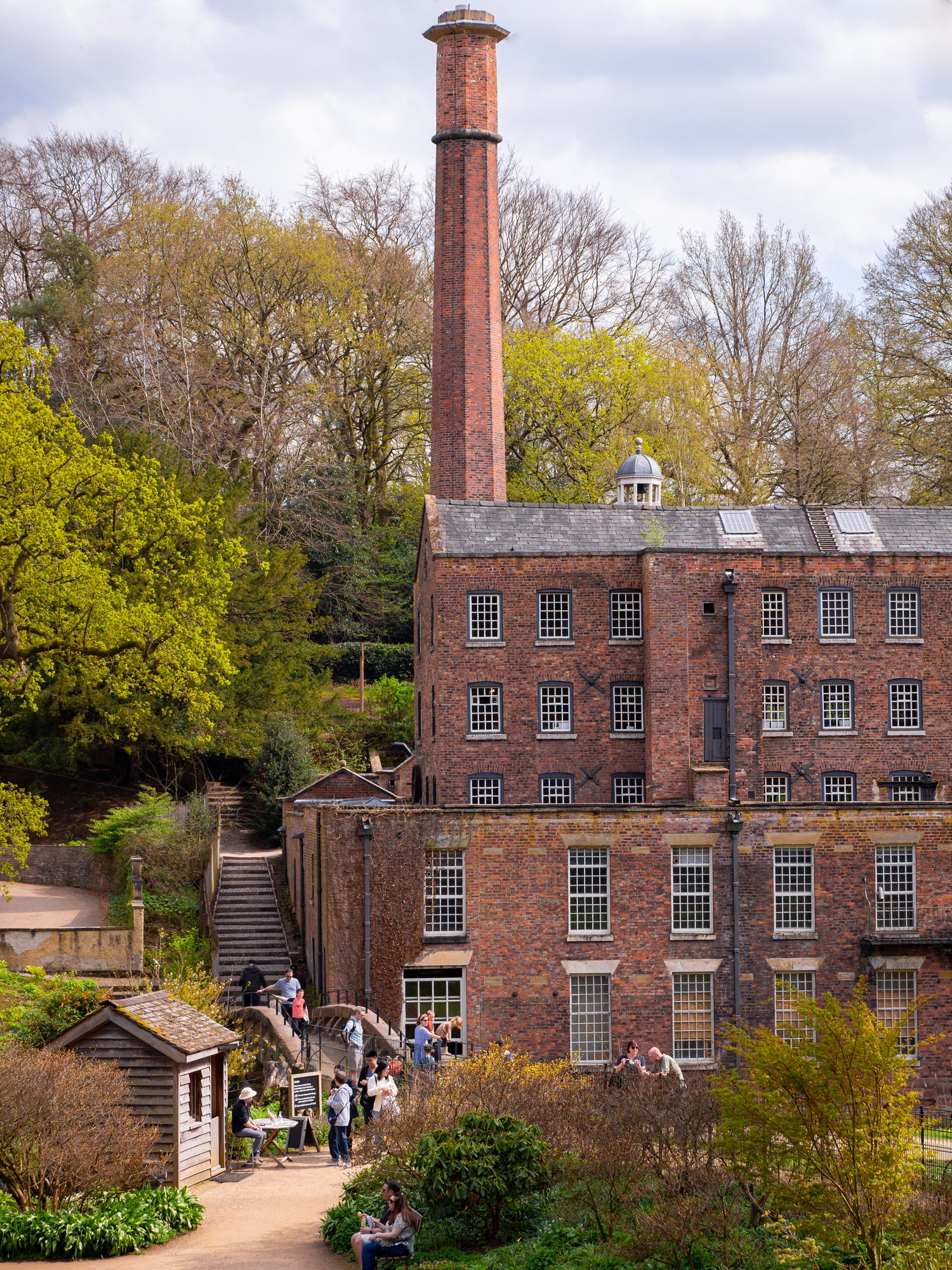 This beautifully preserved factory is a benchmark of the Industrial Revolution